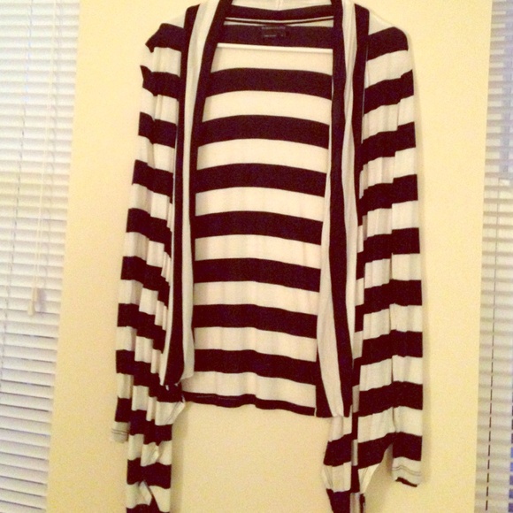 BCBGMAXAZRIA - Black & White Stripe Lightweight Layering Cardigan - Picture 1 of 3